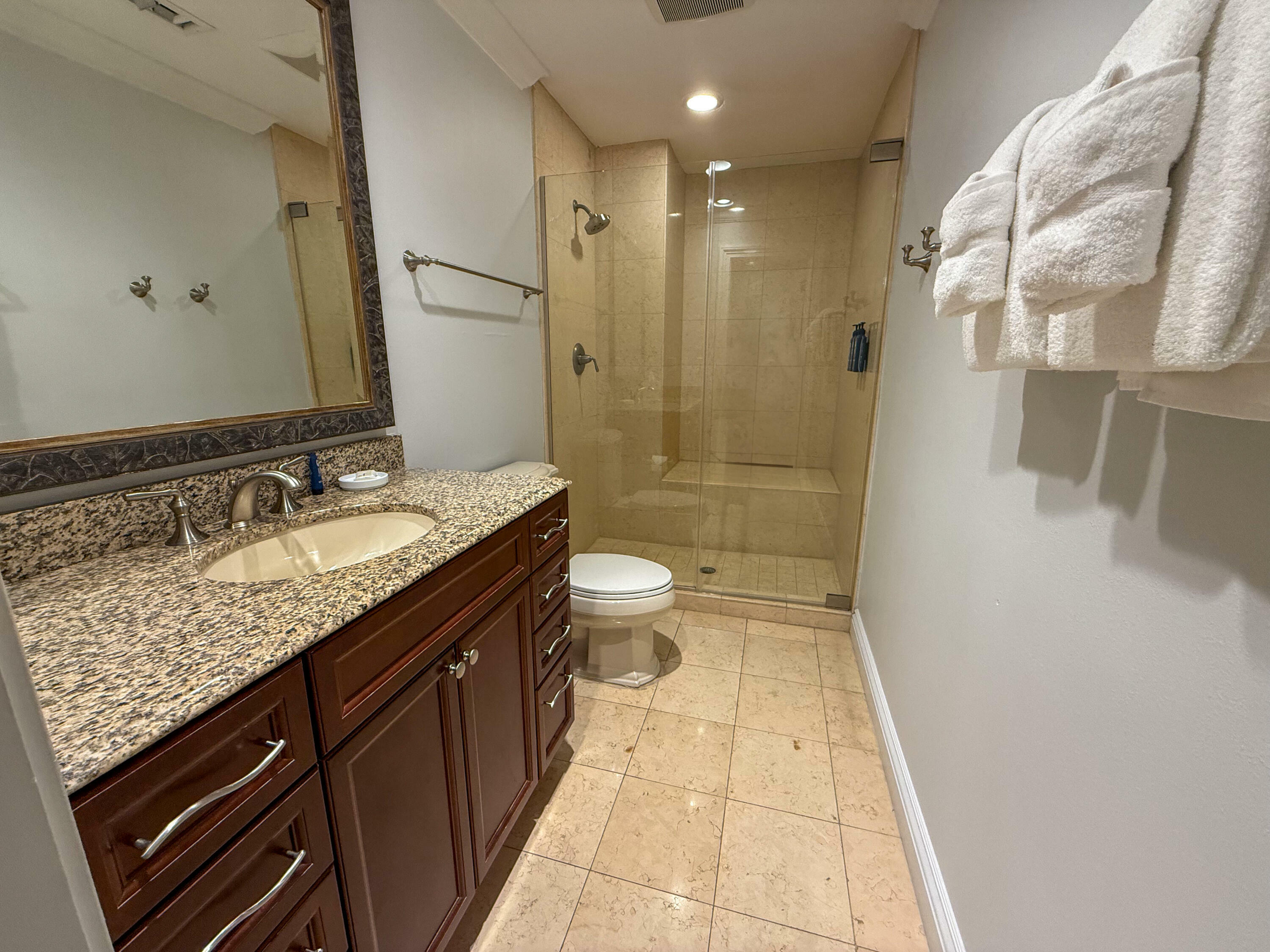 Property Photo: 10 Harbor Boulevard E205e FL 32541