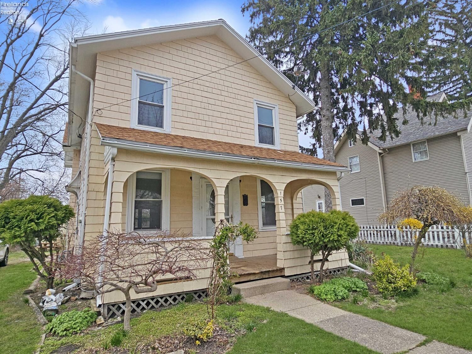 Property Photo: 157 Duane Street OH 43410