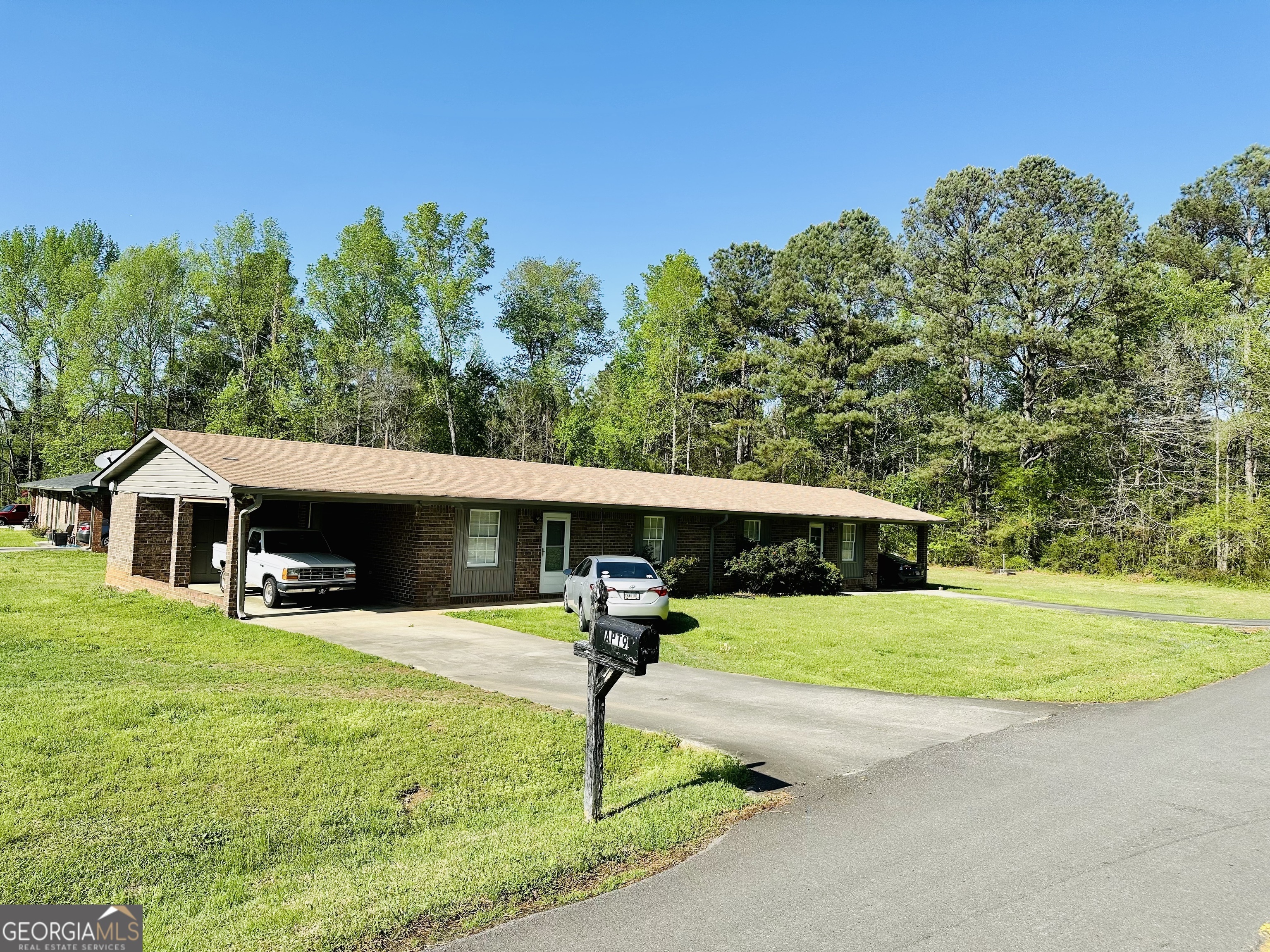 Property Photo: 290 Donahoo Road SE GA 30173