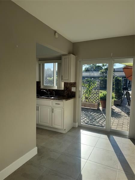 Property Photo:  2170 NE 44th St B  FL 33064 