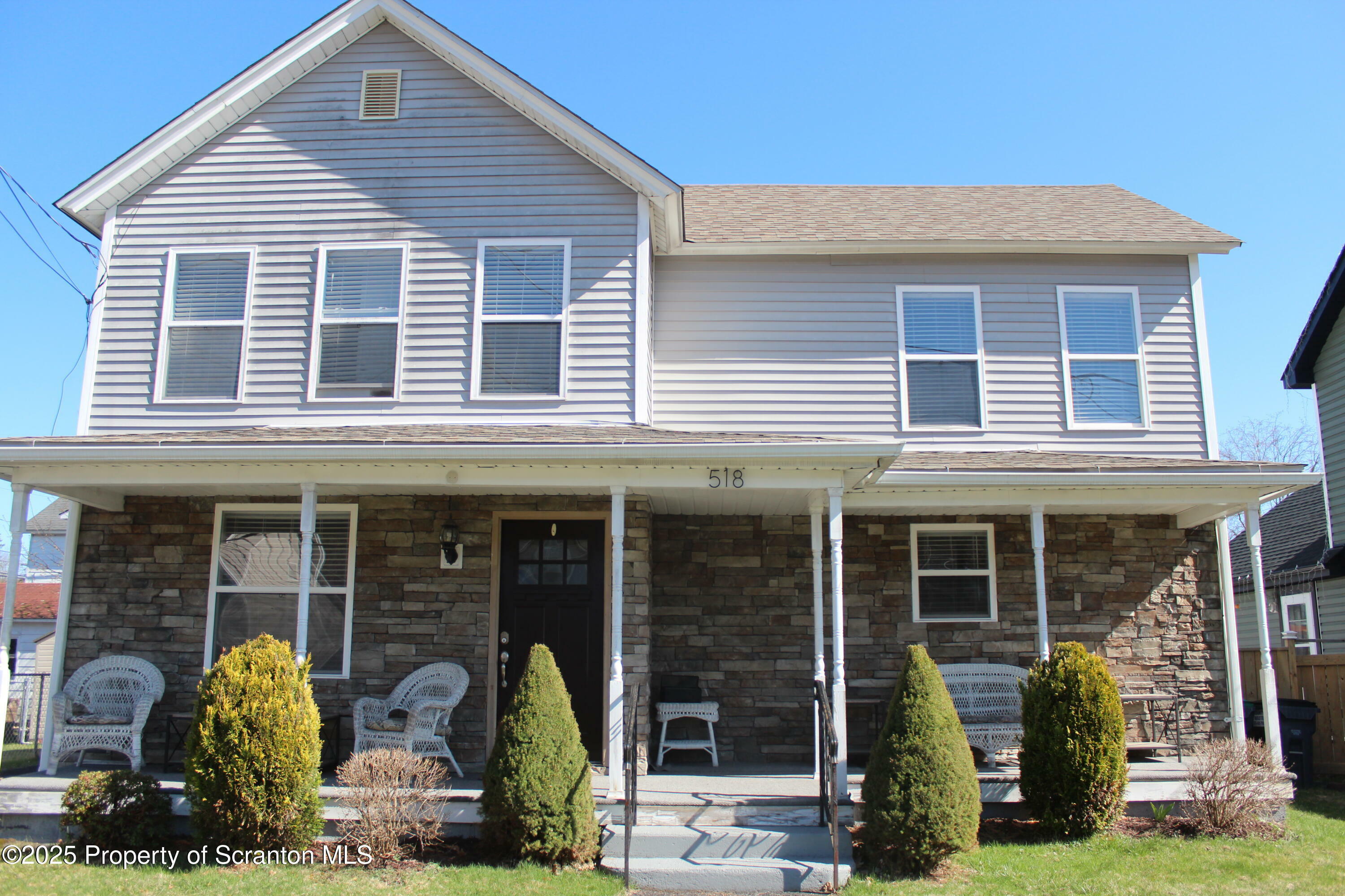 518 Penn Avenue  Mayfield PA 18433 photo