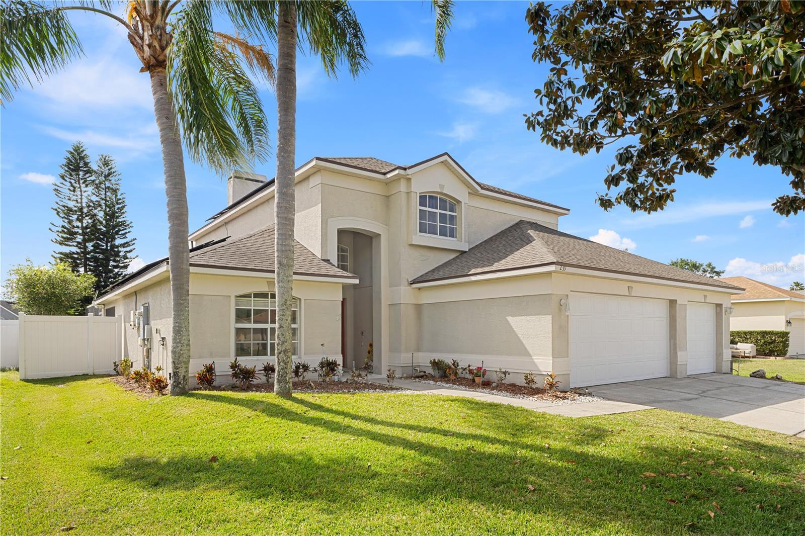 Property Photo:  239 Longhirst Loop  FL 34761 