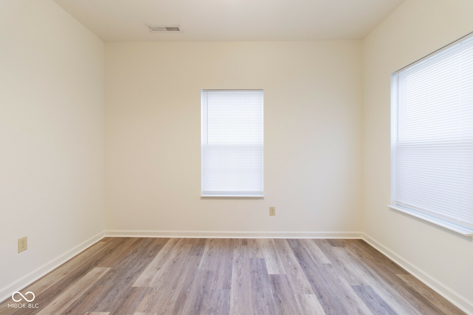 Property Photo: 904 Adena Lane IN 46074
