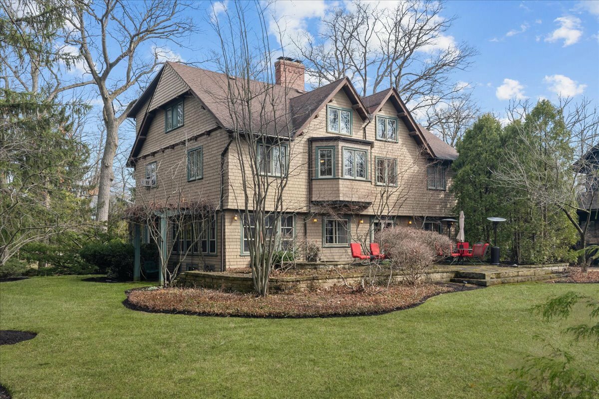 Property Photo: 215 Prospect Avenue IL 60035