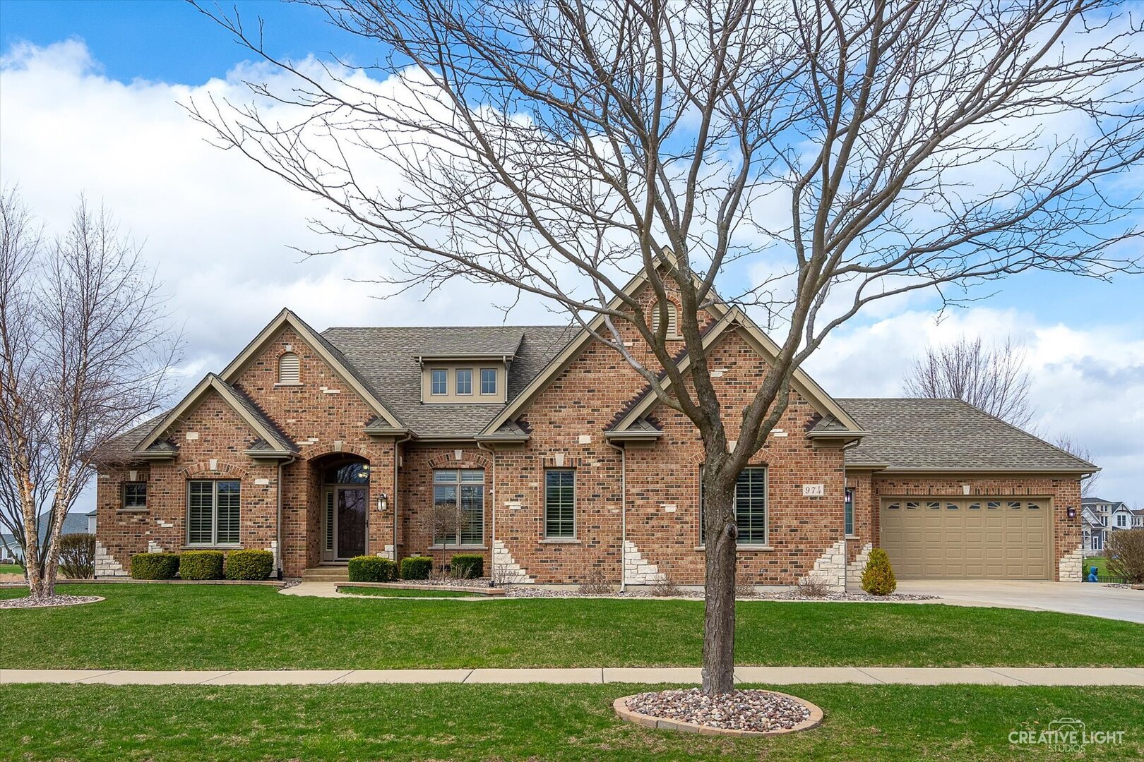 974 Chestnut Hill Lane  Sugar Grove IL 60554 photo