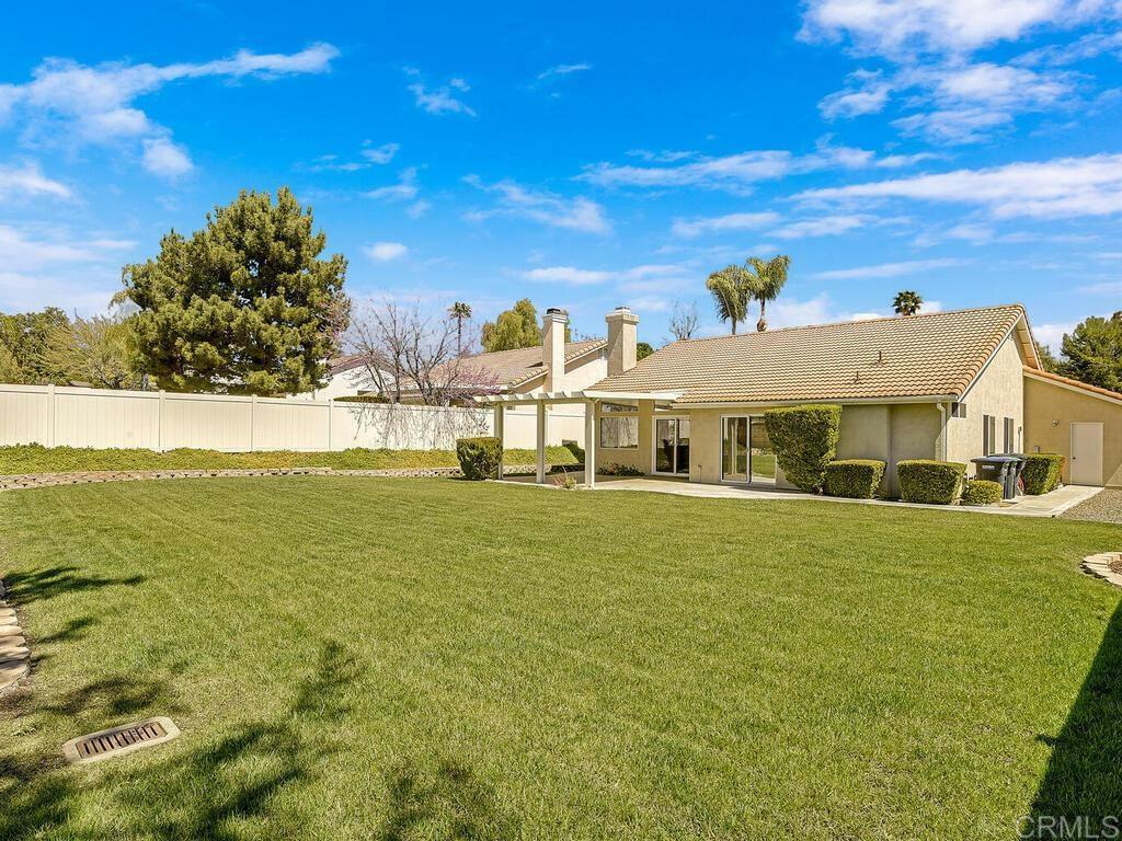 Property Photo: 42401 Corte Villosa CA 92592