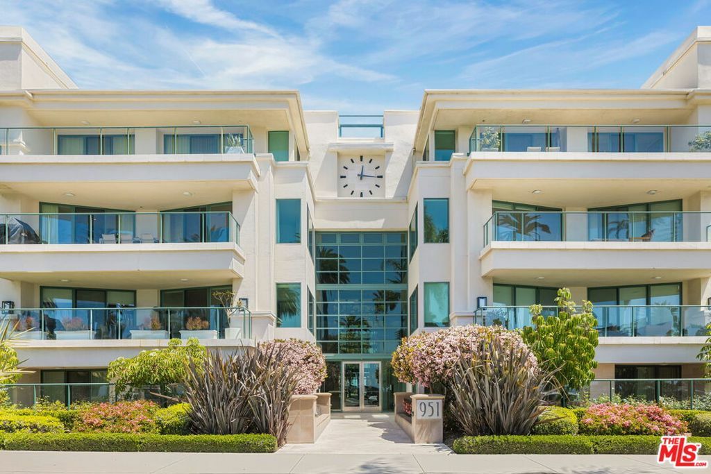 951 Ocean Avenue 101  Santa Monica CA 90403 photo