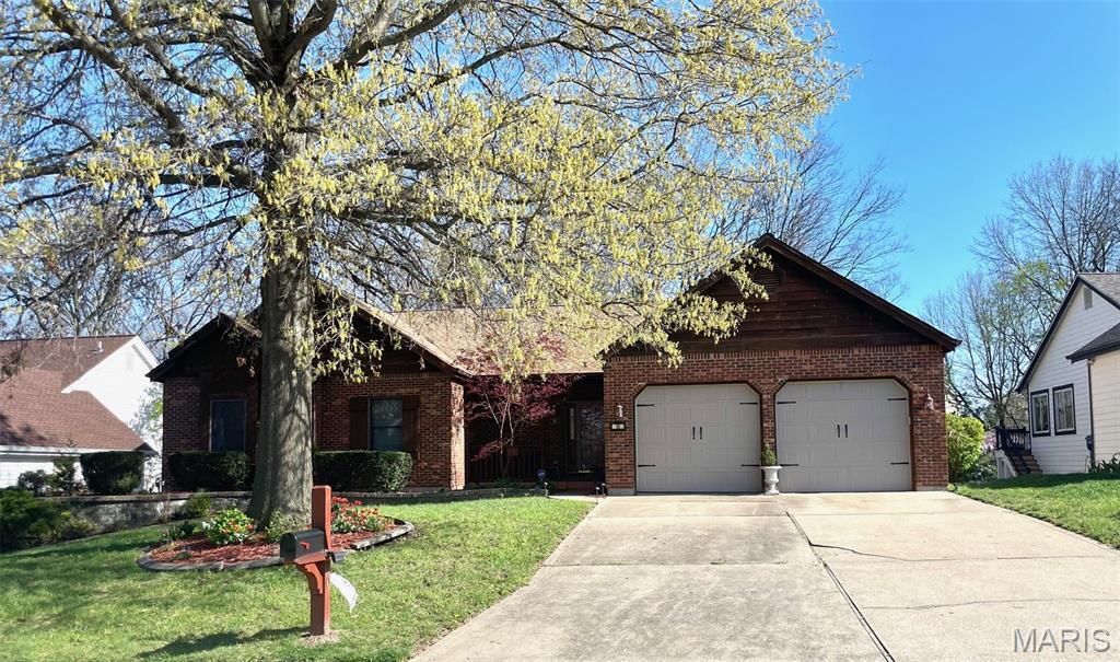 Property Photo:  10 Ravens Pointe  MO 63367 