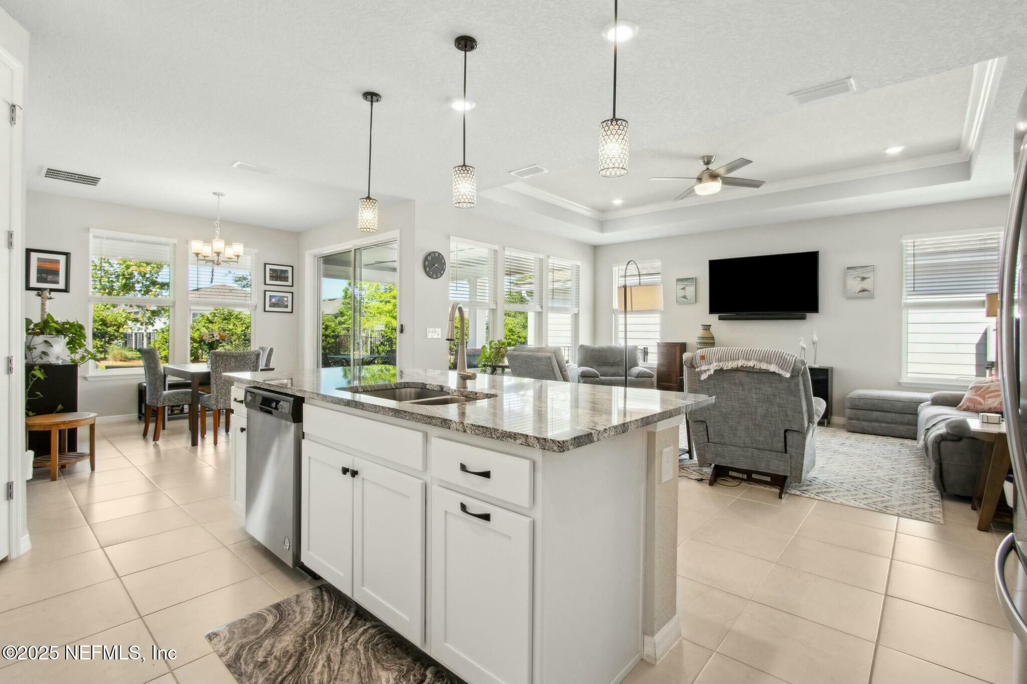 Property Photo:  11109 Kentworth Way  FL 32256 