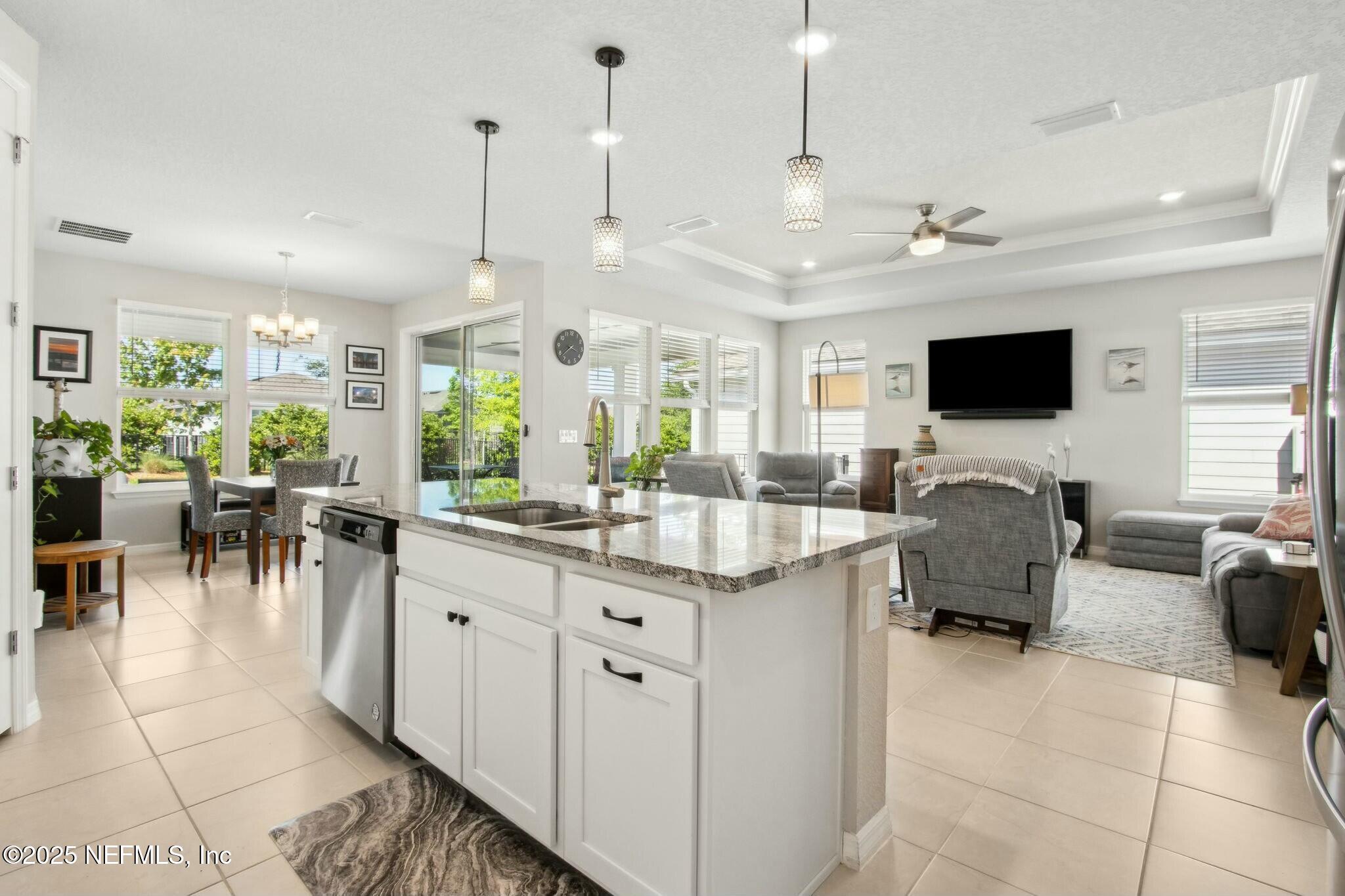 Property Photo:  11109 Kentworth Way  FL 32256 
