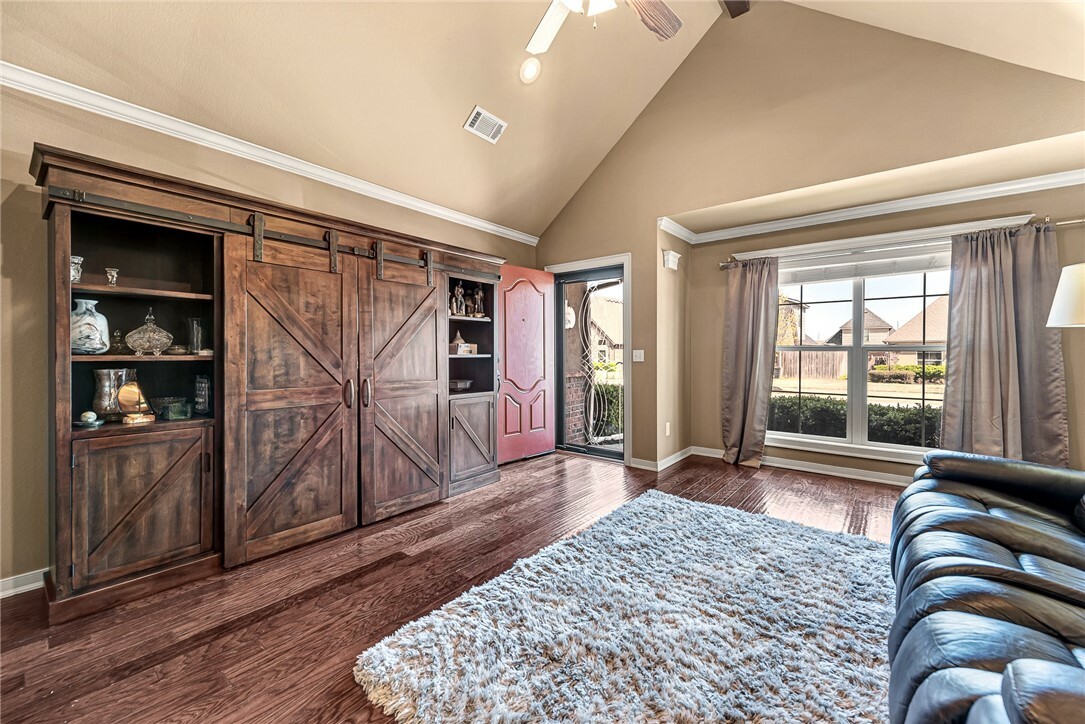 Property Photo:  3207 SW Stonepoint Avenue  AR 72712 