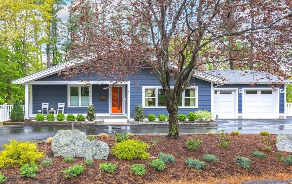 Property Photo: 7 Peter Hobart Dr MA 02043