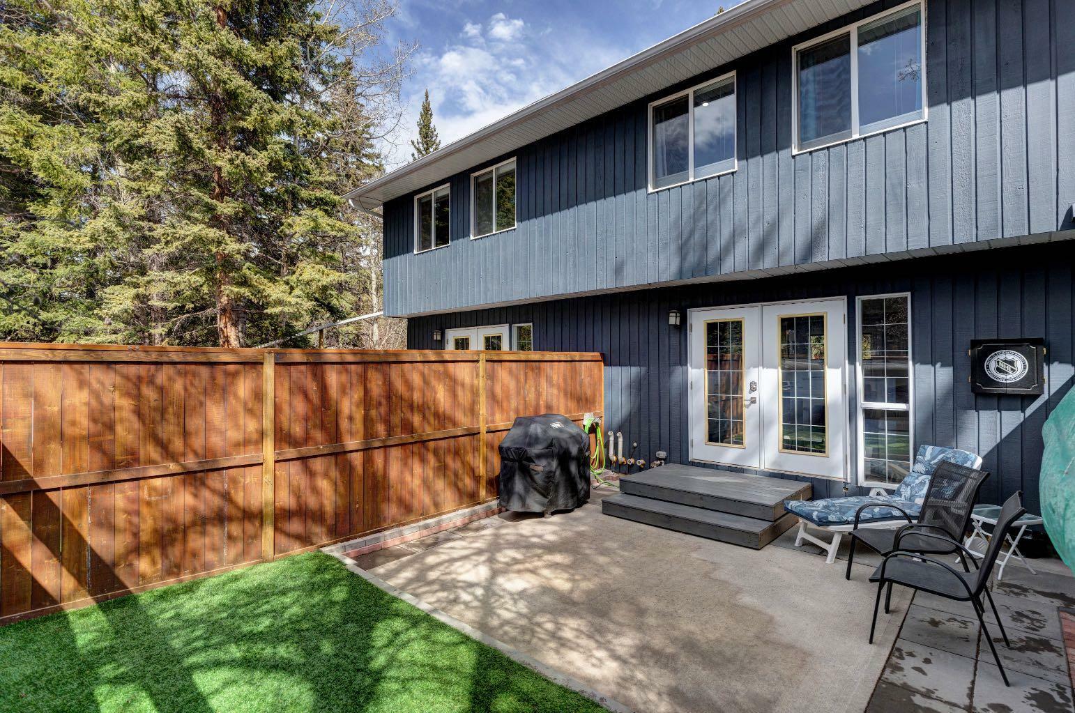 1530 7th Avenue 2  Canmore AB T1W 1R1 photo