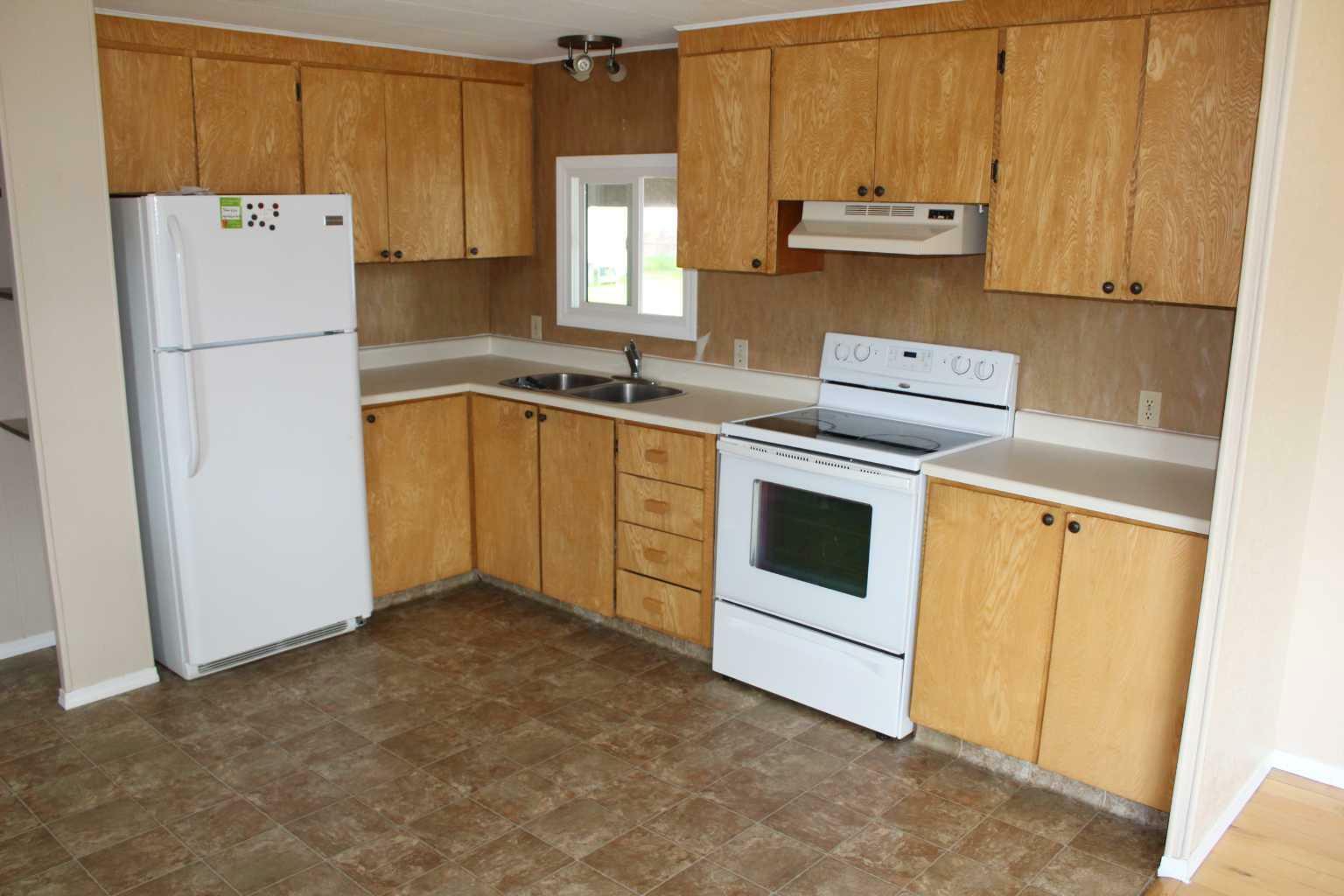 Property Photo: 7011 Glenwood Drive AB T7E 1M5