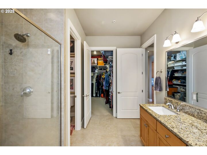 Property Photo: 707 N Hayden Island Dr 413 OR 97217