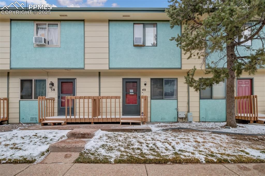 Property Photo: 40 Murray Heights Drive CO 80916