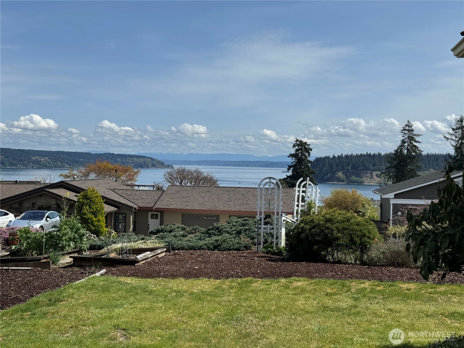 Property Photo: 6551 6553 Snug Harbor Lane WA 98335