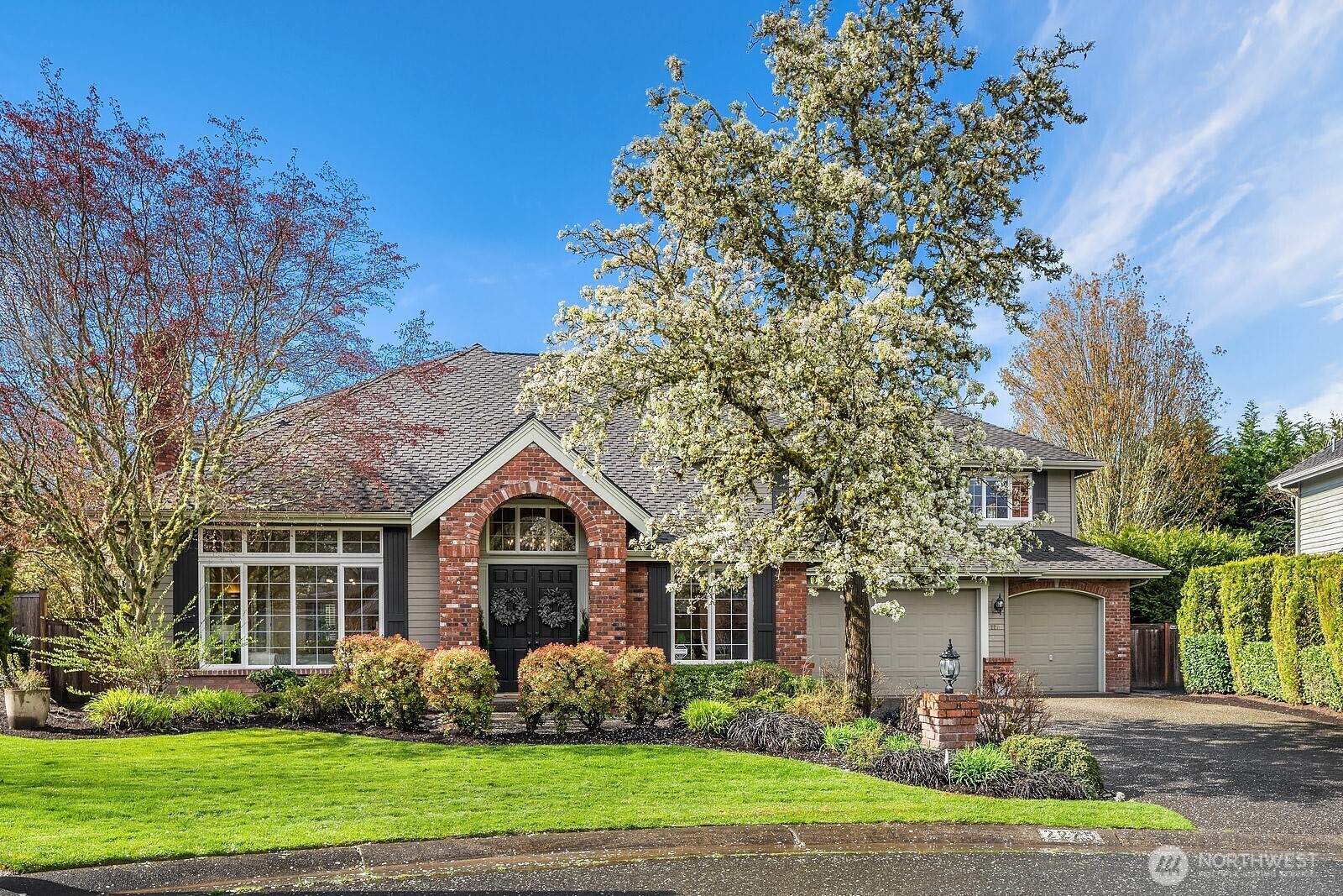 2275  270th Court SE  Sammamish WA 98075 photo
