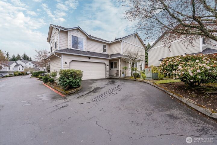 5708  12th Avenue W B  Everett WA 98203 photo
