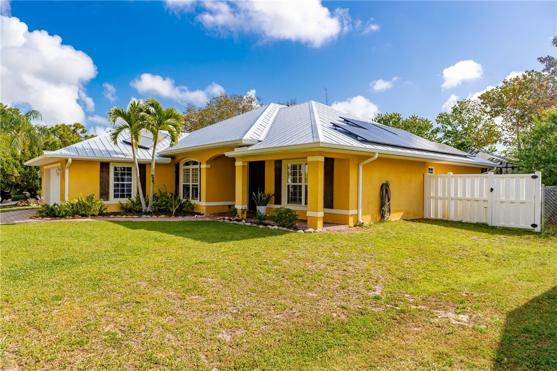 Property Photo: 449 Mark Street FL 32958