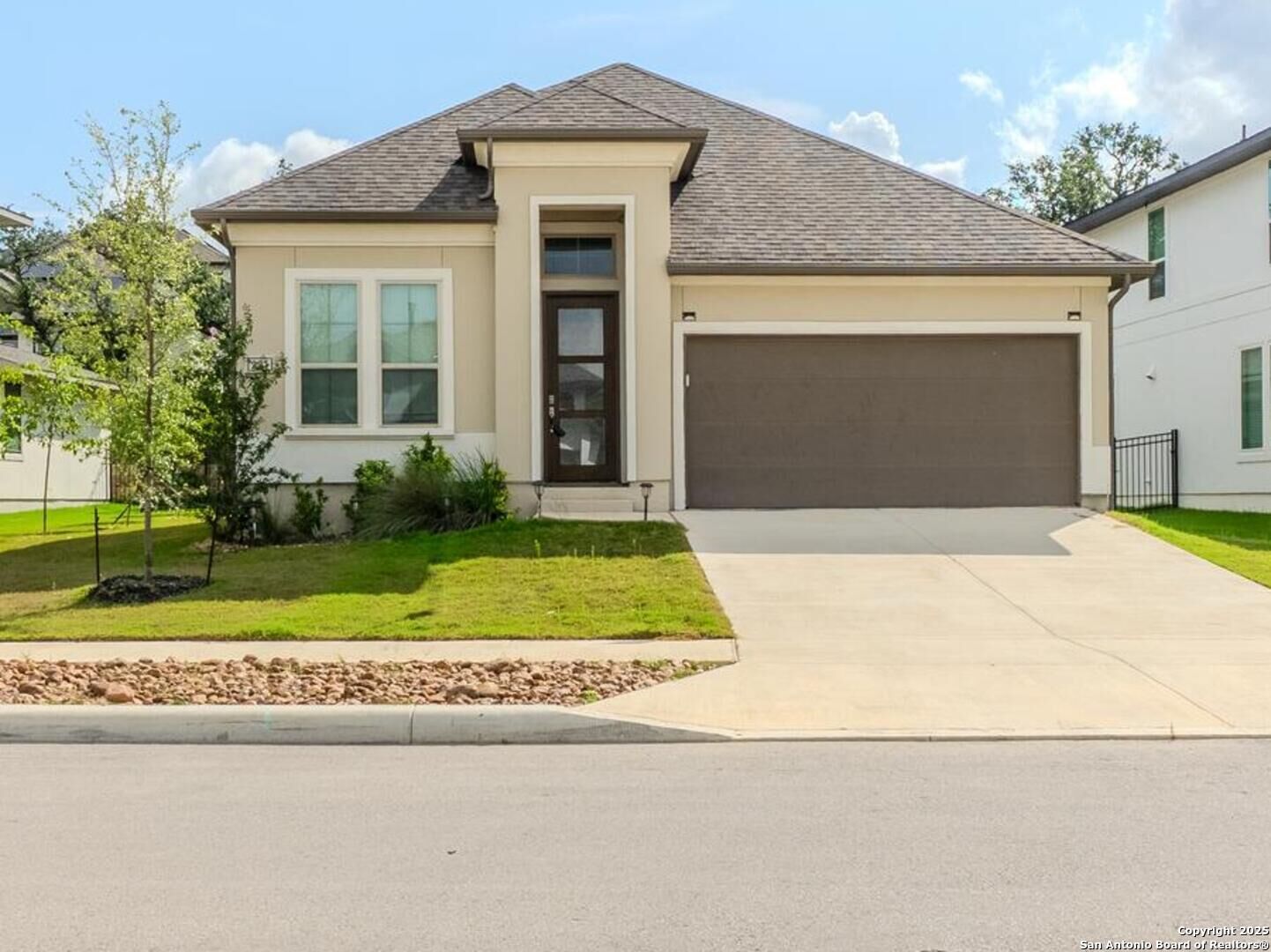 Property Photo:  221 Navarro  TX 78006 