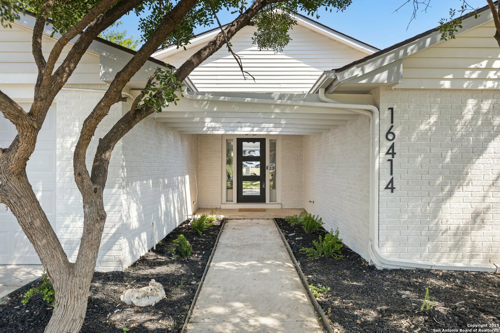 Property Photo: 16414 Turkey Point TX 78232
