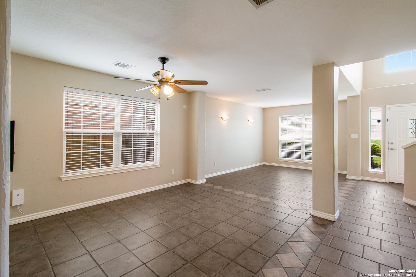 Property Photo: 4118 Knollbluff TX 78247