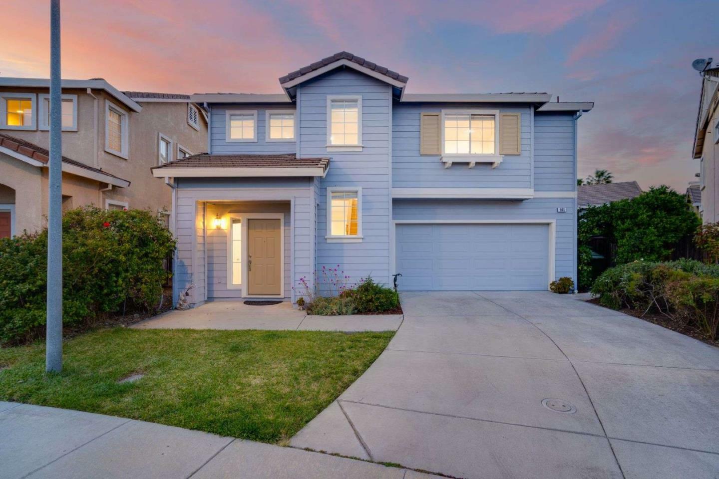 Property Photo: 945 Windsor Hills Circle CA 95123