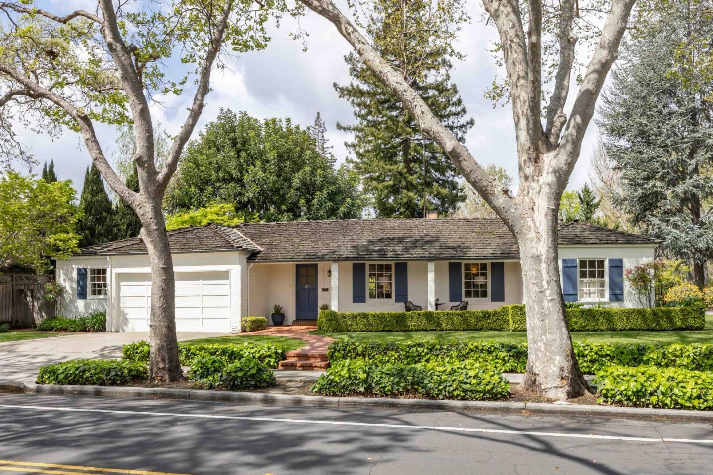 Property Photo: 695 North California Avenue CA 94301