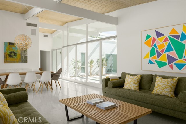 Property Photo:  823 N Fair Circle  CA 92262 