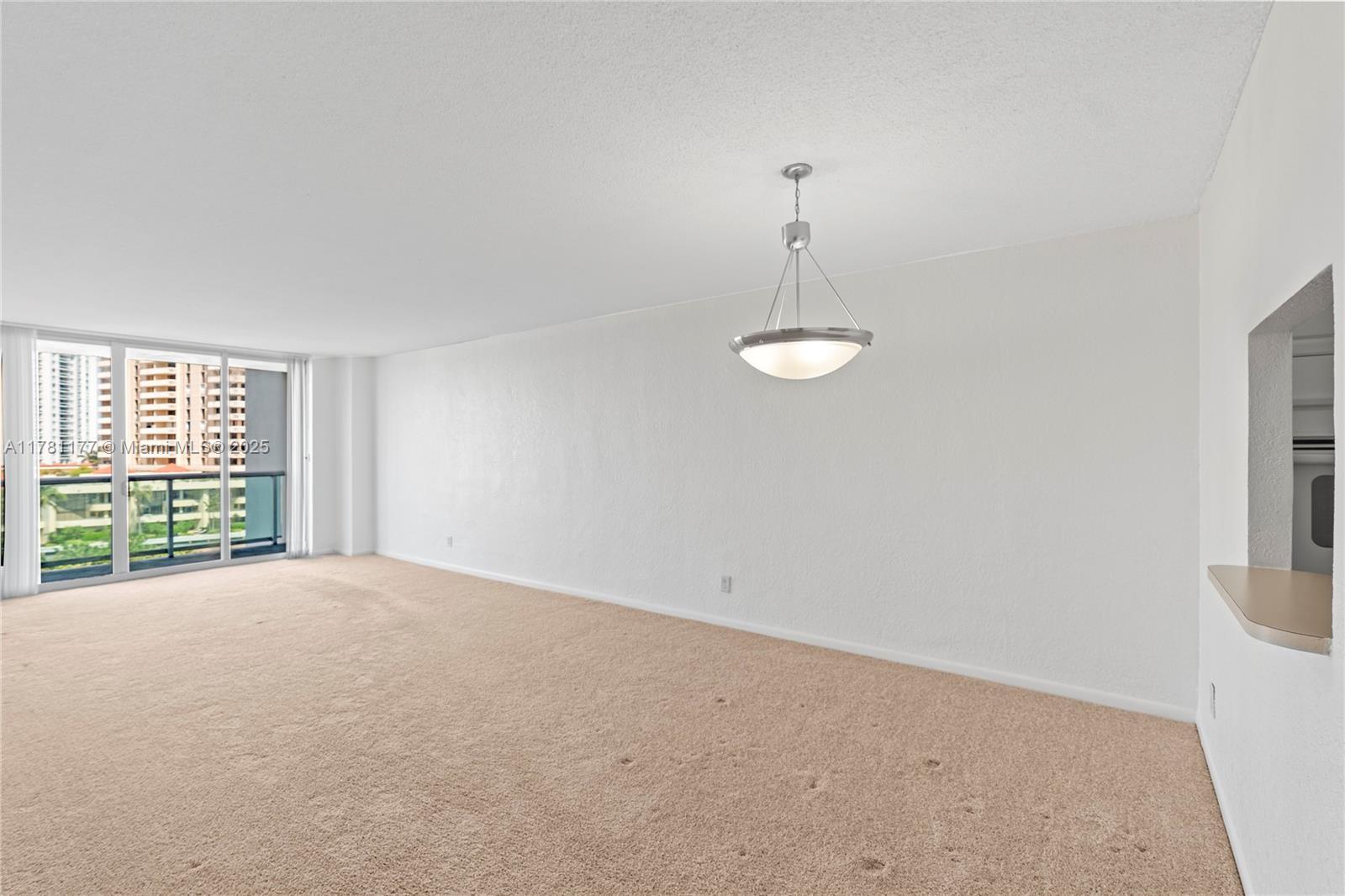 Property Photo: 19390 Collins Ave 611 FL 33160