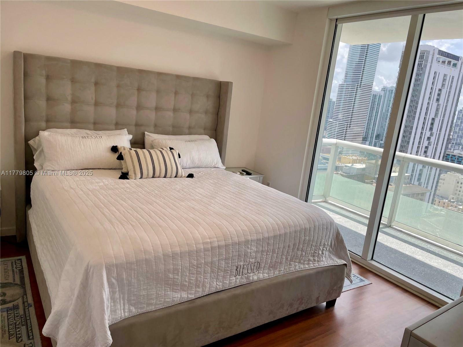 Property Photo: 50 Biscayne Blvd 3005 FL 33132