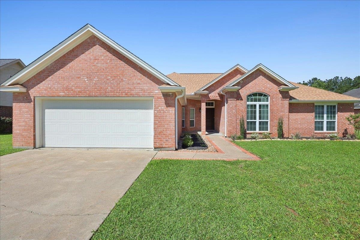 Property Photo: 6825 Tallow Dr TX 77713