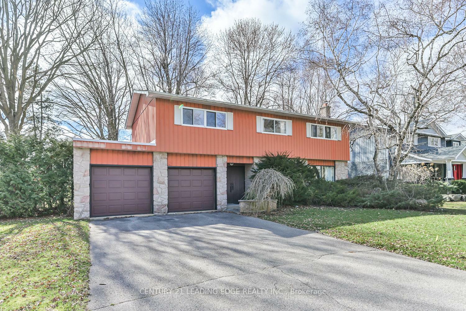 Property Photo: 14 Jeremy Drive ON L3R 2K6