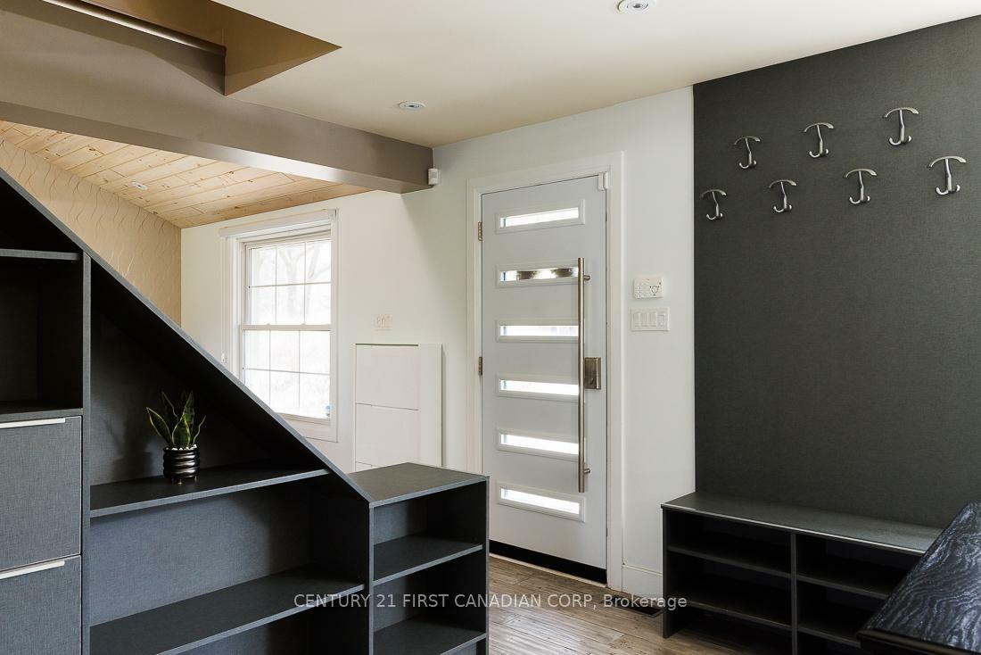 Property Photo: 1163 Ivanhill Road ON N6H 4C2