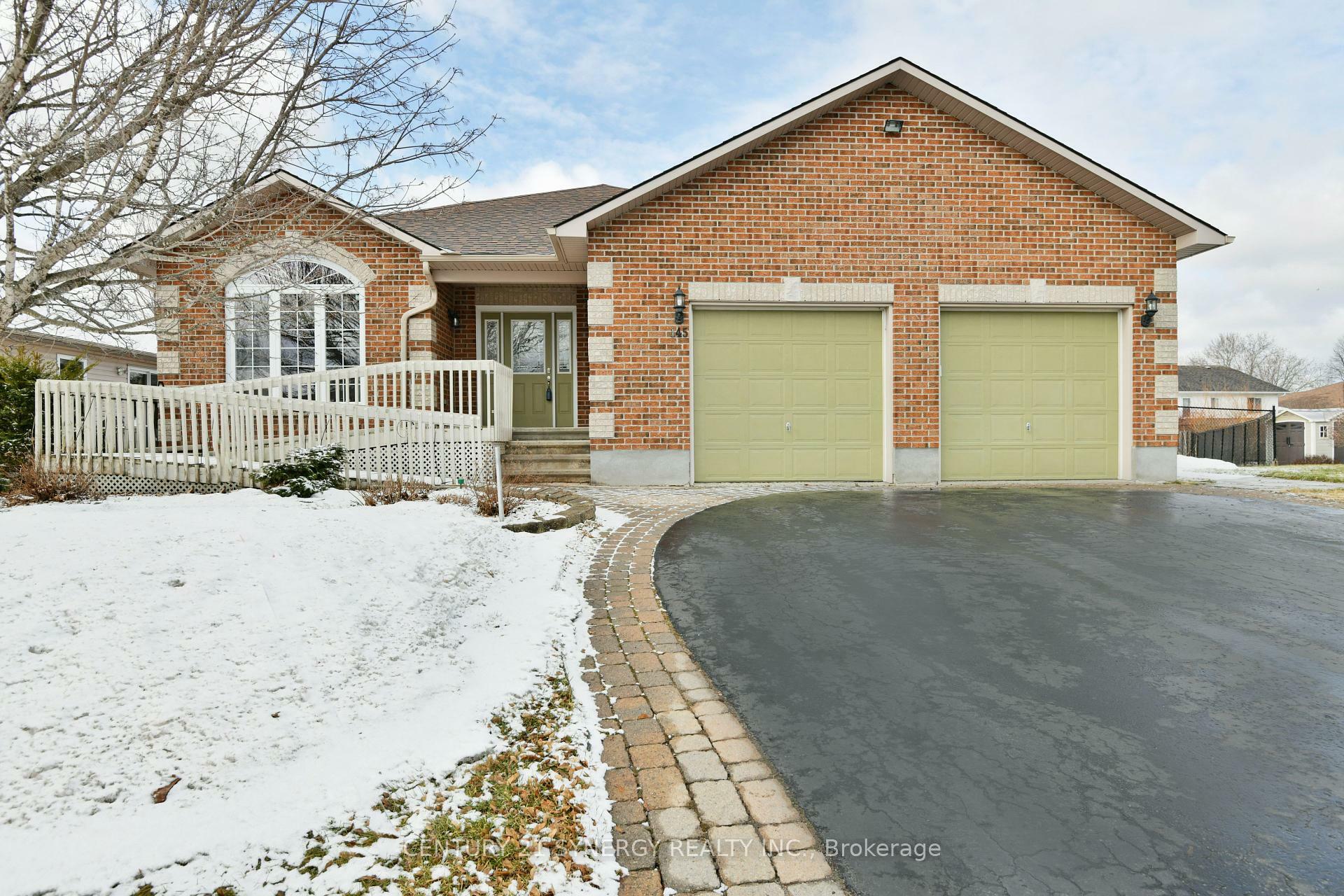 Property Photo: 145 Vaughan Street ON K0A 1A0