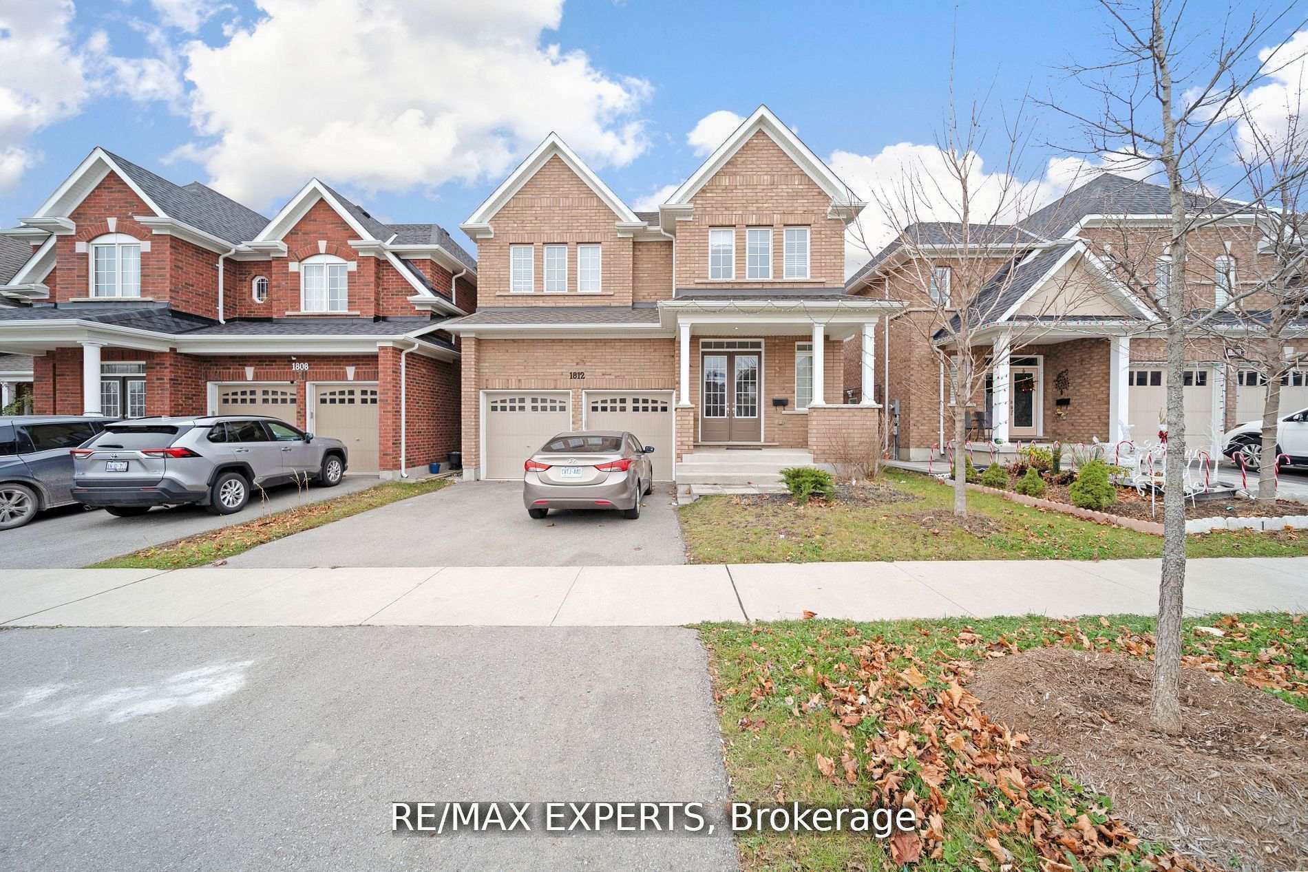 Property Photo: 1812 Grandview Street N ON L1K 0Y2