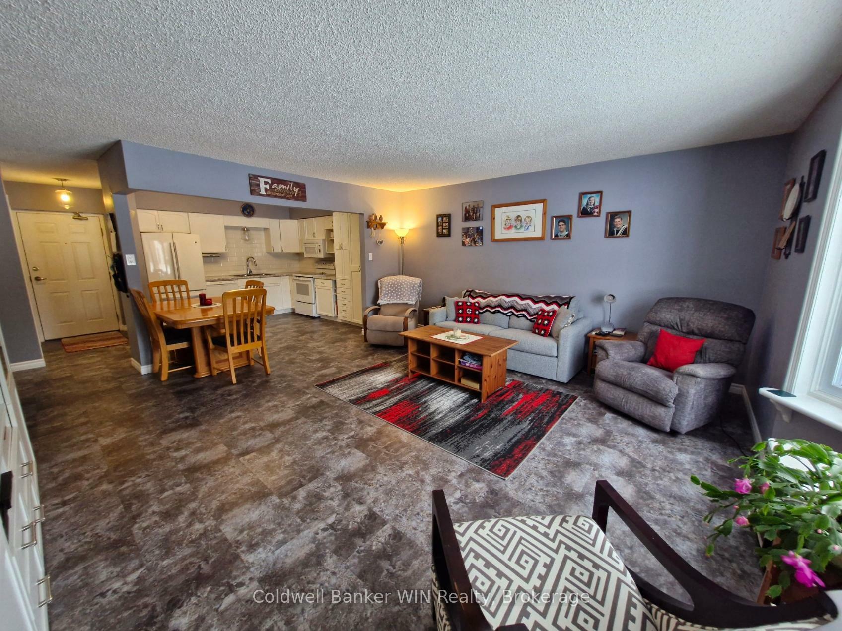 Property Photo: 460 Durham Street W 106 ON N0G 2L1