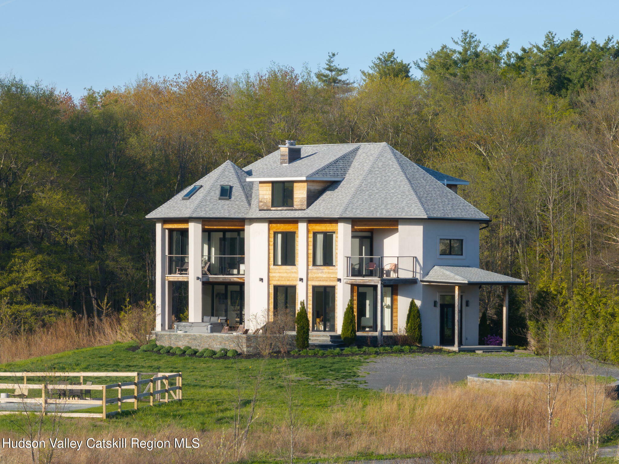 28 Ny-32A  Saugerties NY 12477 photo
