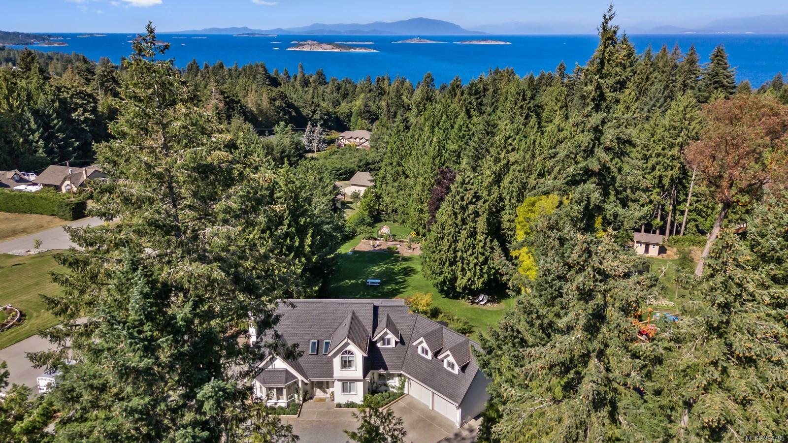 Property Photo: 6989 Owen Rd BC V0R 2H0