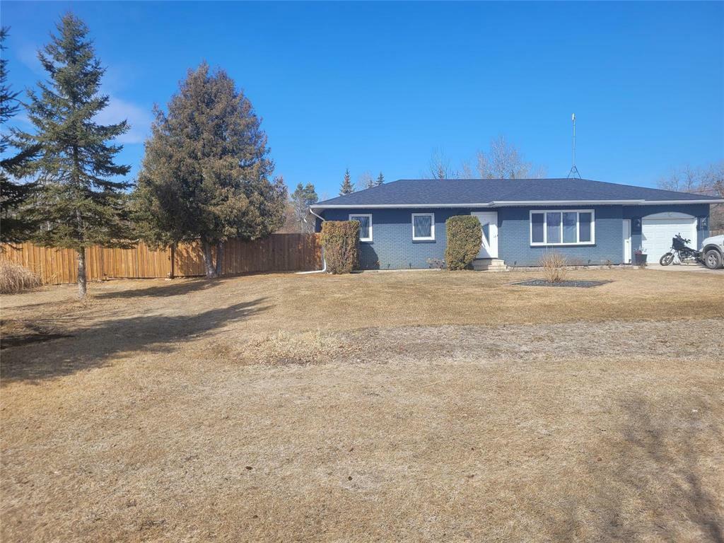 12 Cranberry Lane  Steinbach MB R0A 0W1 photo