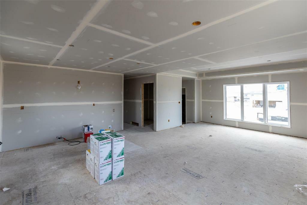 Property Photo: 32 Parkside Crescent MB R5G 2X3