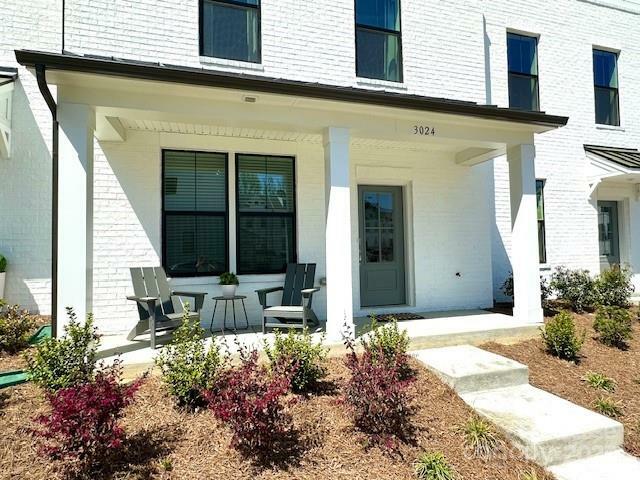 Property Photo: 3024 Red Cardinal Lane NC 28211