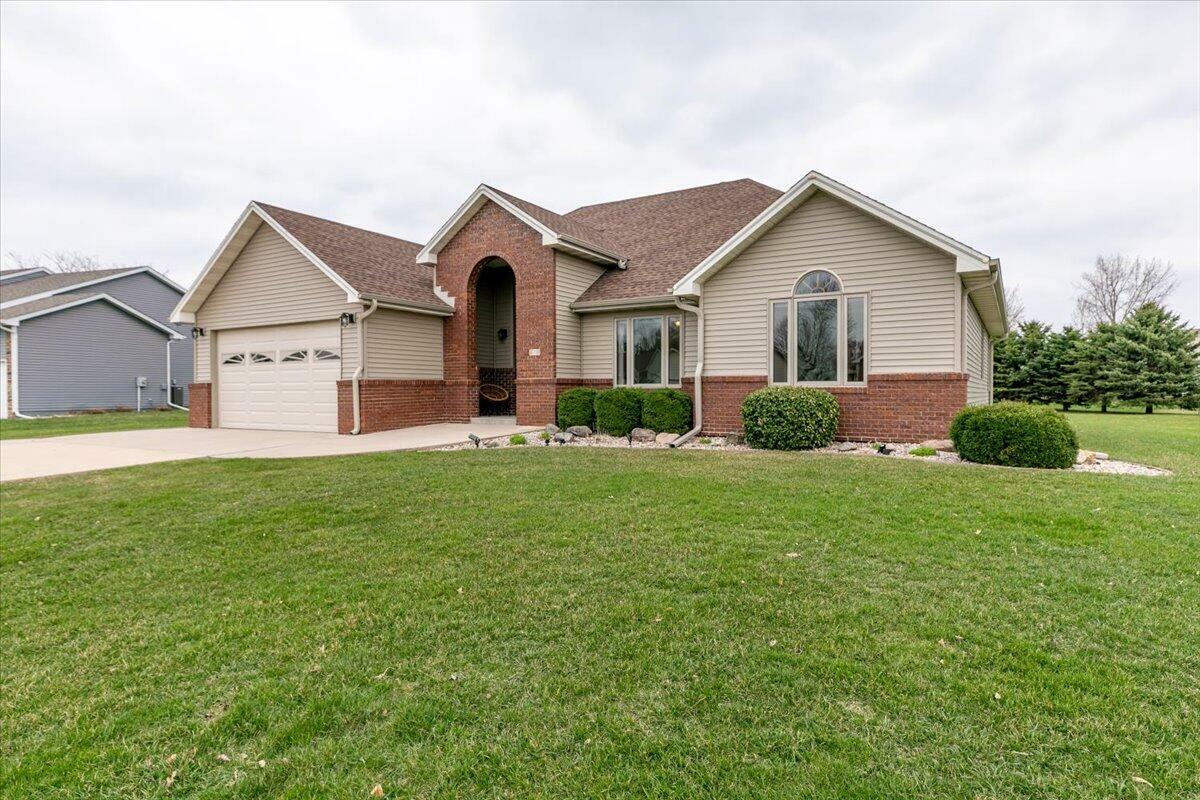 Property Photo: 510 Arthur Dr. IA 50236