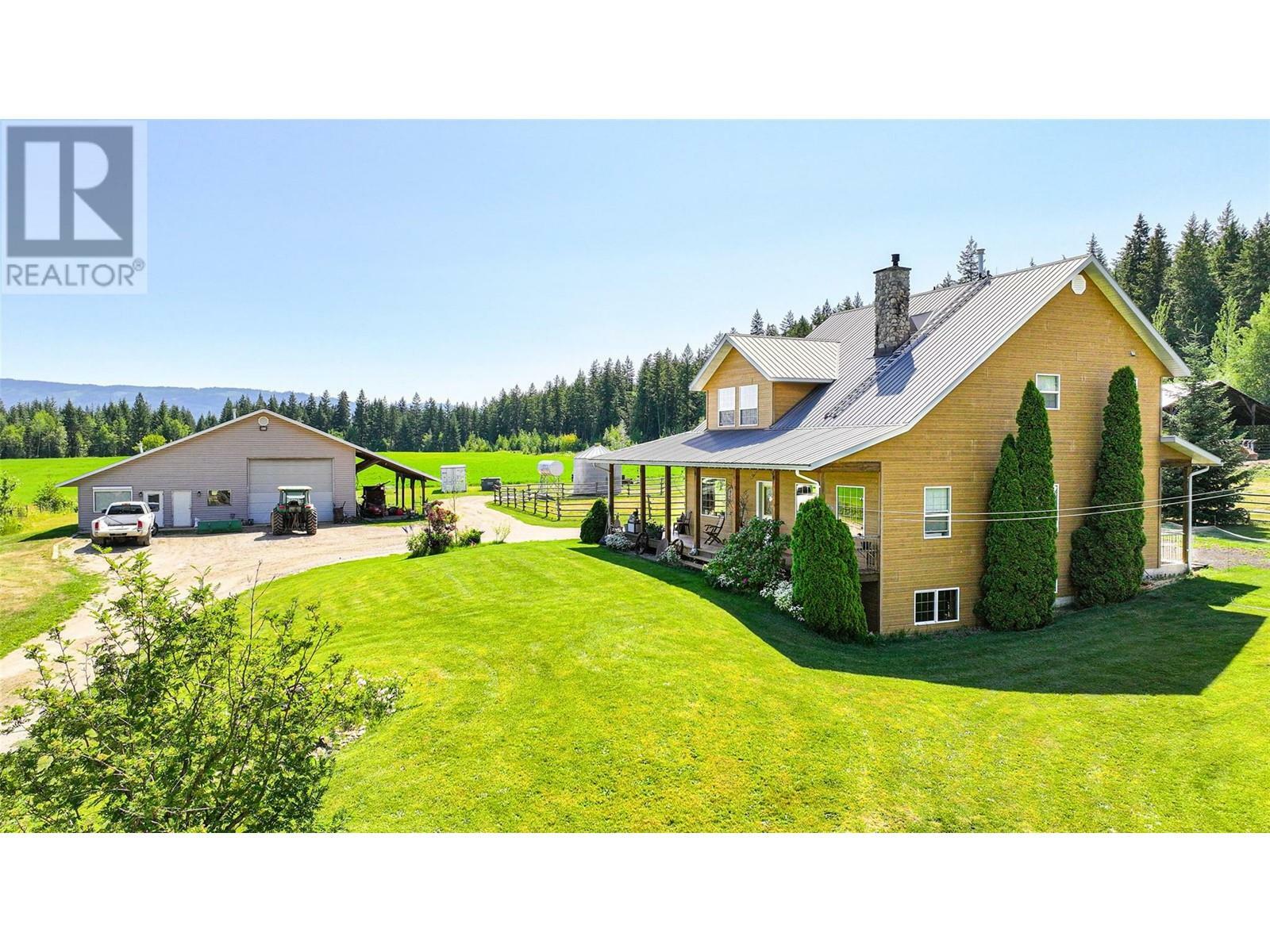 Property Photo: 2990 50 Street Northwest BC V1E 4M2