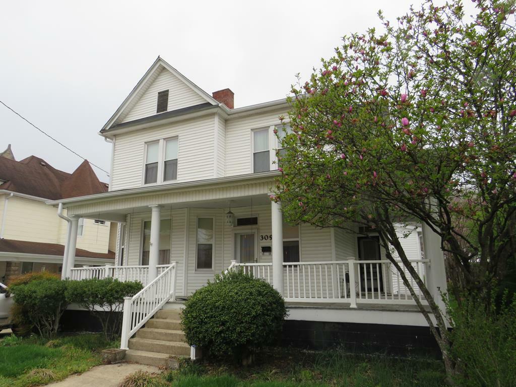 Property Photo: 309 Third Street KY 41240