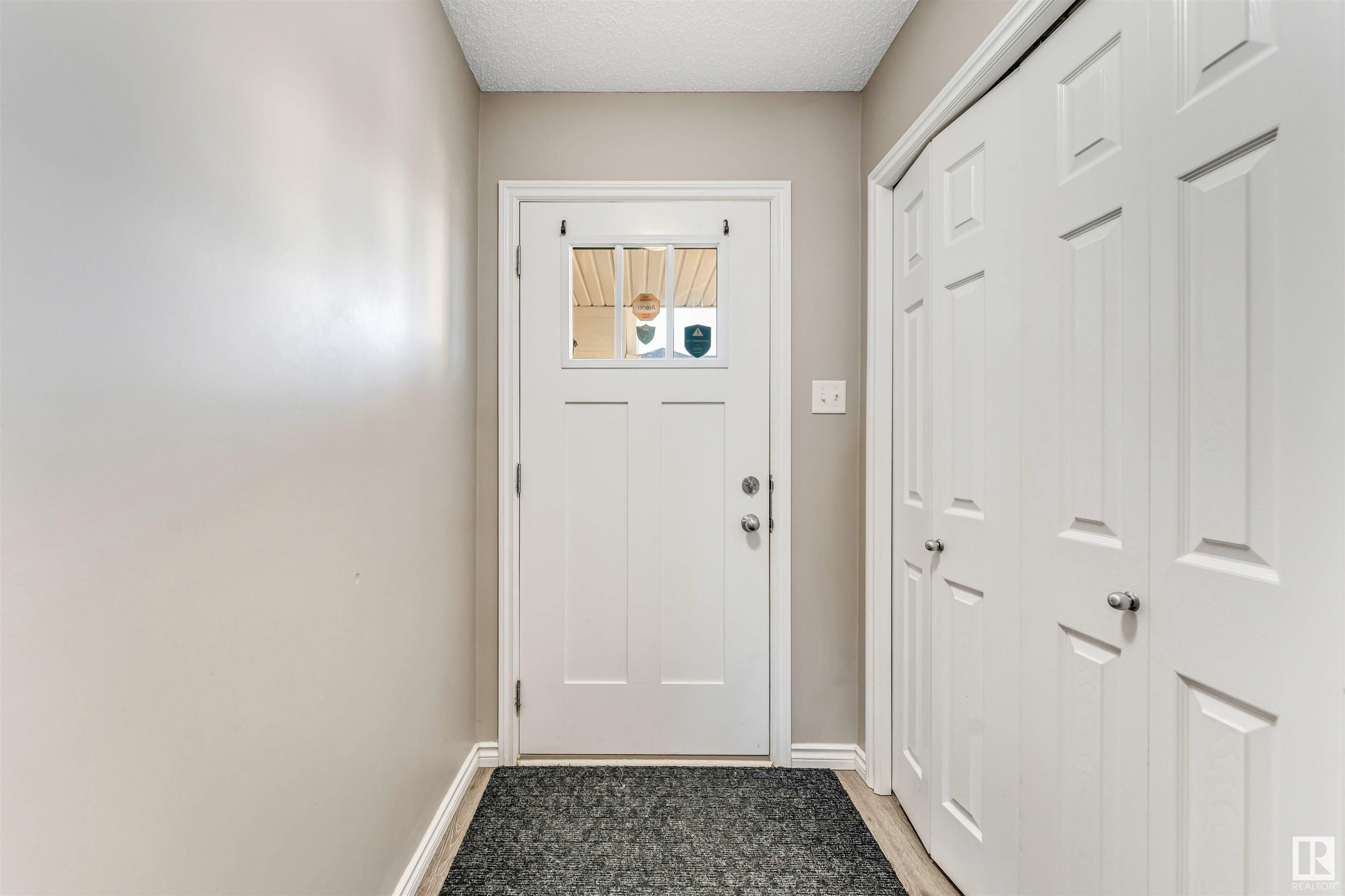 Property Photo: 559 Ebbers Way NW AB T5Y 3Y8