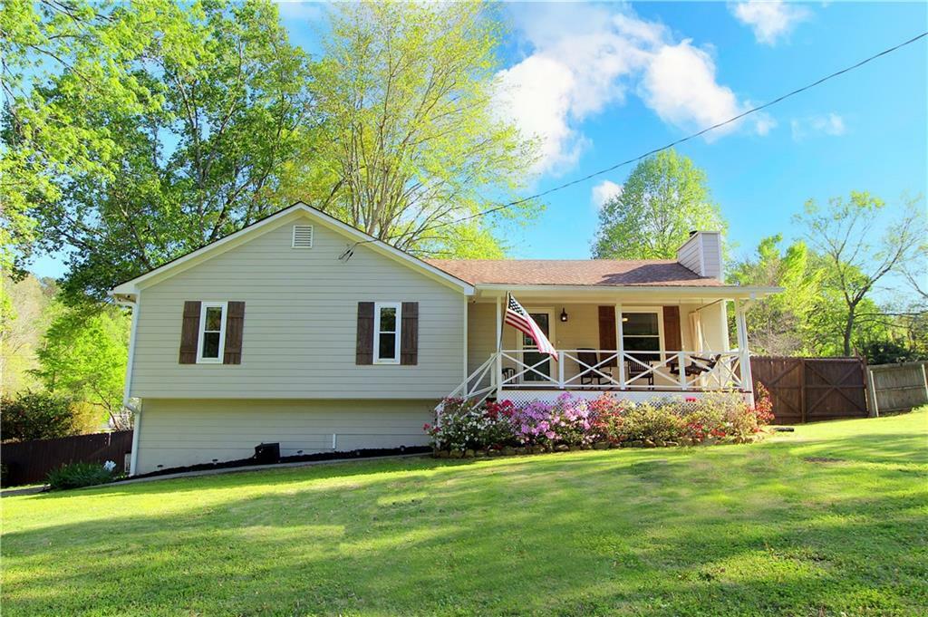 Property Photo: 1643 Cumberland Trace GA 30102