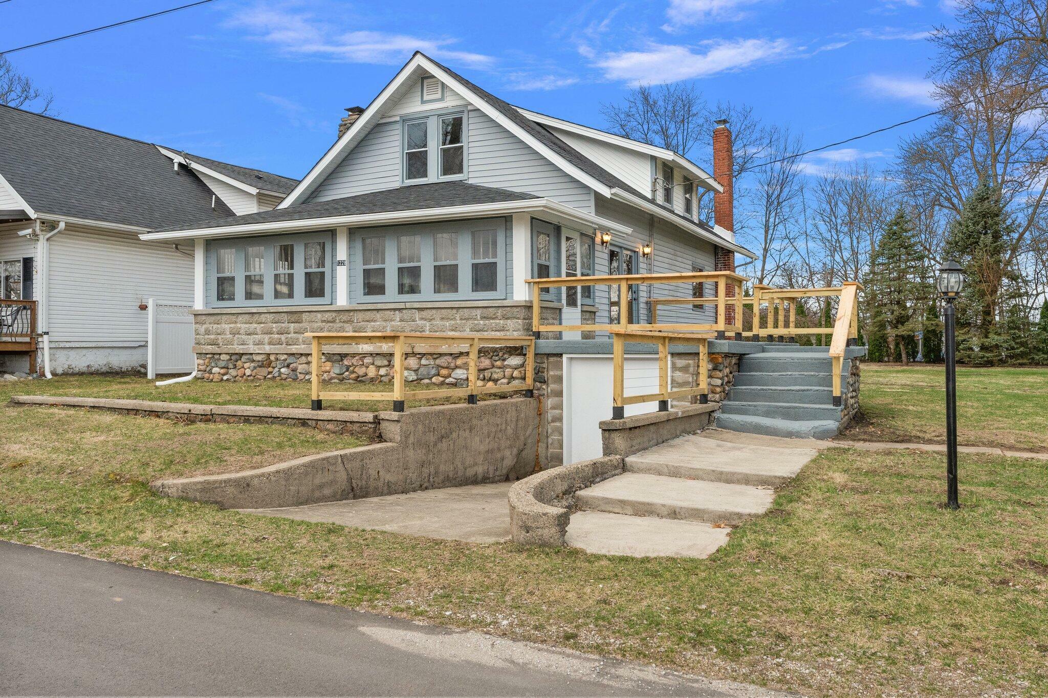 Property Photo: 1228 N Main Street IN 46939