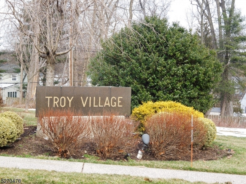 Property Photo:  21 Troy Dr 21A  NJ 07081 